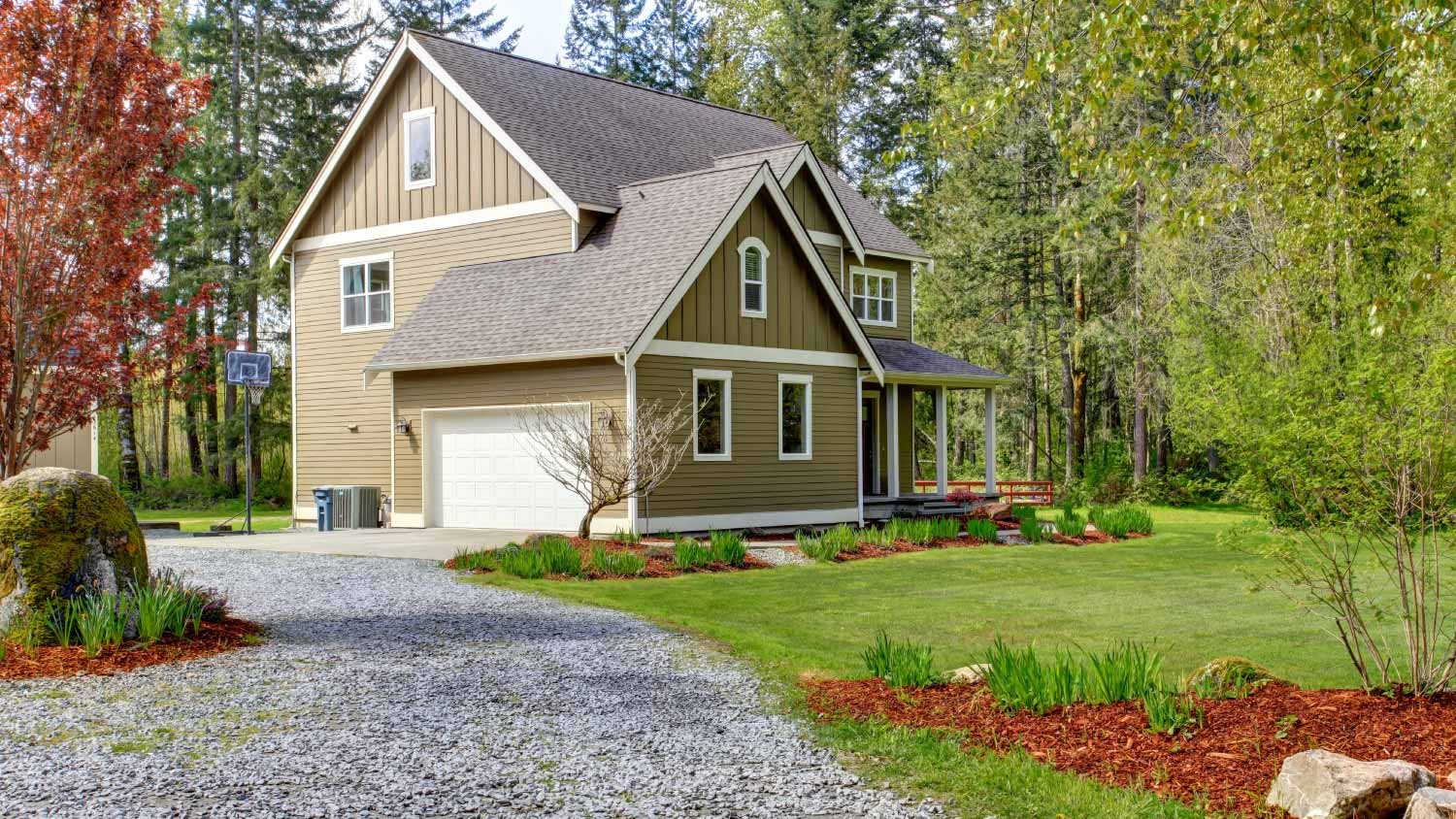 Beautiful gravel driveway installation
