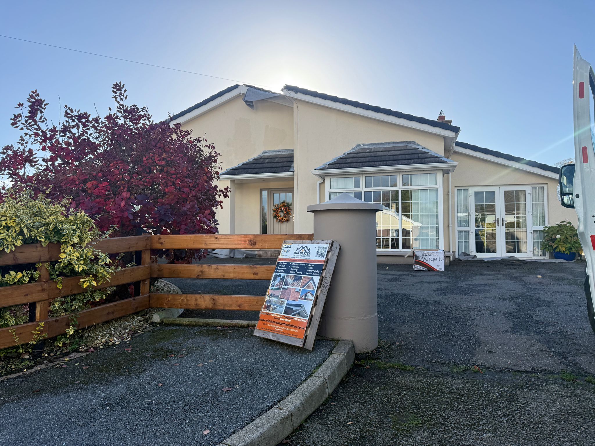 Horizontal Slat Fencing